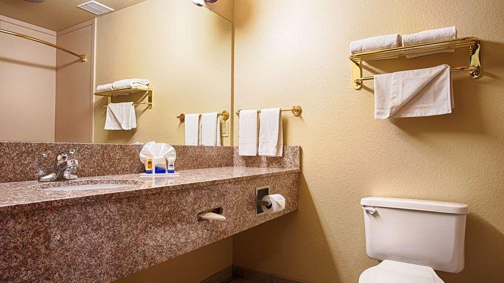 Surestay Plus By Best Western Quanah Bagian luar foto